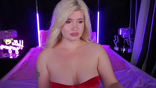 Snapshot of CocoSecretss chatting on September 19, 6:37 am CocoSecretss online show from September 19, 6:37 am