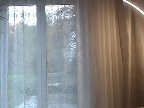 Snapshot of Piter9023 chatting on October 17, 7:00 am Piter9023 online show from October 17, 7:00 am