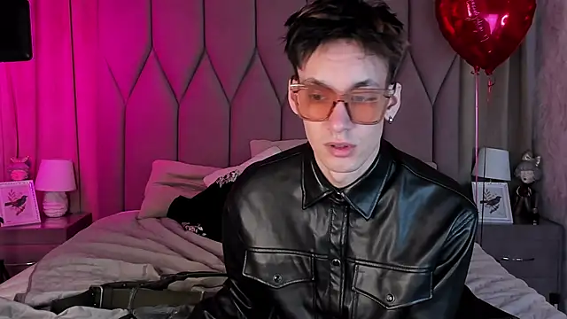 CalvinOwens online show from February 5, 10:08 am