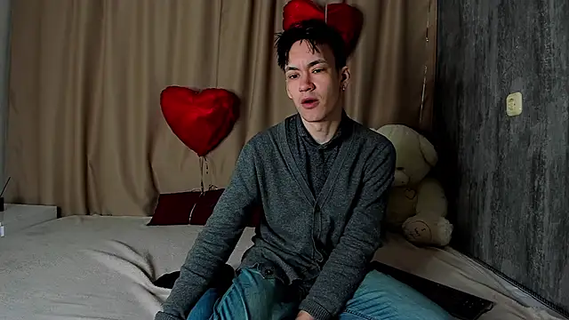 CalvinOwens online show from February 20, 3:45 am