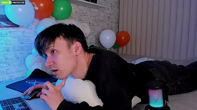 CalvinOwens online show from March 15, 12:45 pm