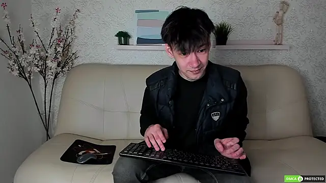 CalvinOwens online show from March 21, 3:33 am