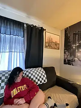 SidneyRaee online show from December 9, 4:58 pm