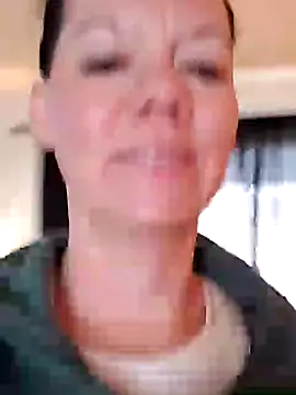 SidneyRaee online show from December 30, 5:44 pm