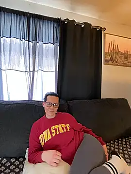 SidneyRaee online show from January 9, 7:18 pm