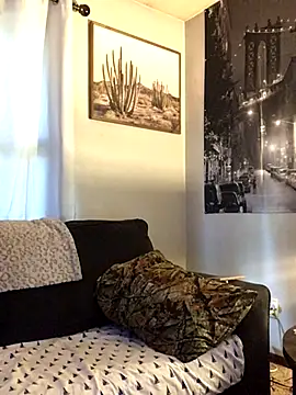 SidneyRaee online show from September 18, 5:48 pm