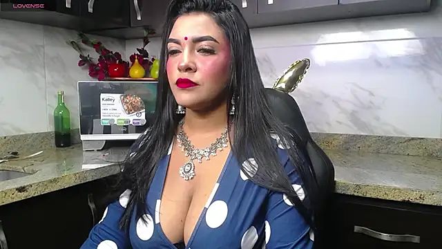 lakshmiraniii online show from March 11, 10:29 am