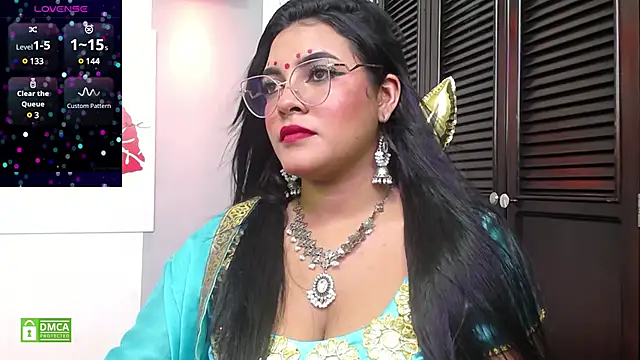 lakshmiraniii online show from March 13, 4:34 pm