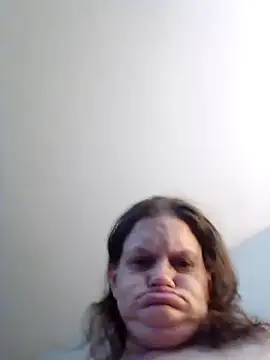 Snapshot of Earlybirdgetstheworm@xh chatting on September 26, 4:33 pm Earlybirdgetsthewormxh online show from September 26, 4:33 pm