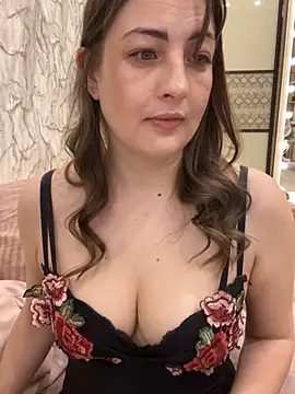 AnnaBri online show from February 12, 1:33 am