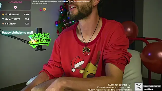 just maxii online show from December 3, 1:19 am