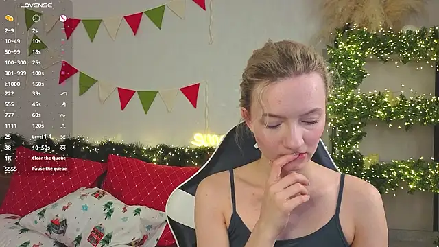 IdaValenti online show from February 3, 11:10 pm