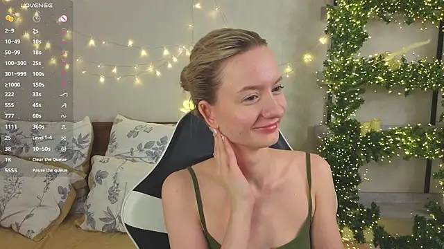 IdaValenti online show from February 11, 11:10 pm