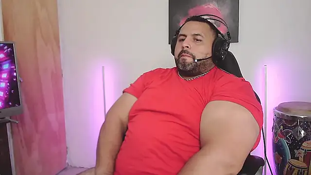 Snapshot of rodrix54 chatting on January 23, 12:25 am rodrix54 online show from January 23, 12:25 am