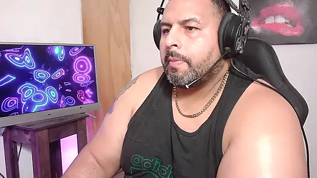 Snapshot of rodrix54 chatting on February 1, 12:29 am rodrix54 online show from February 1, 12:29 am