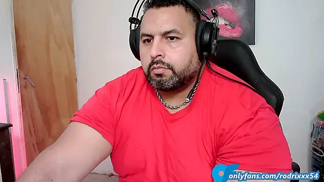 Snapshot of rodrix54 chatting on March 17, 12:19 am rodrix54 online show from March 17, 12:19 am