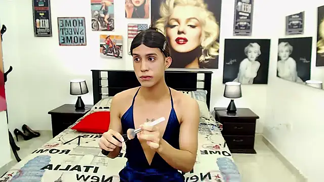 Snapshot of VeronicaReynolds chatting on March 2, 12:01 pm VeronicaReynolds online show from March 2, 12:01 pm