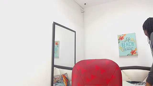 Sara Marks online show from November 5, 11:32 am