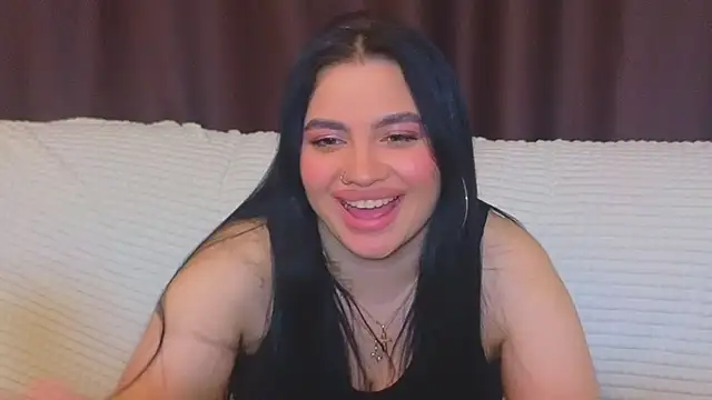 Nikki Kardashian online show from February 1, 1:34 am