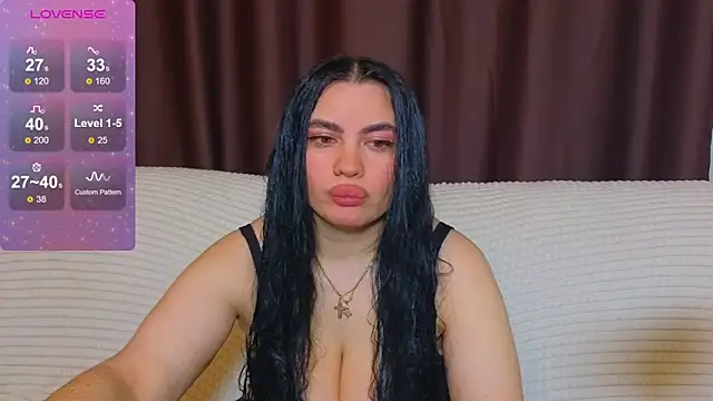 Nikki Kardashian online show from February 25, 10:18 pm