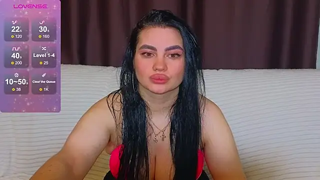 Nikki Kardashian online show from March 4, 10:27 pm