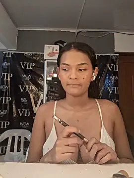 Snapshot of _frida1 chatting on March 17, 12:46 pm frida1 online show from March 17, 12:46 pm