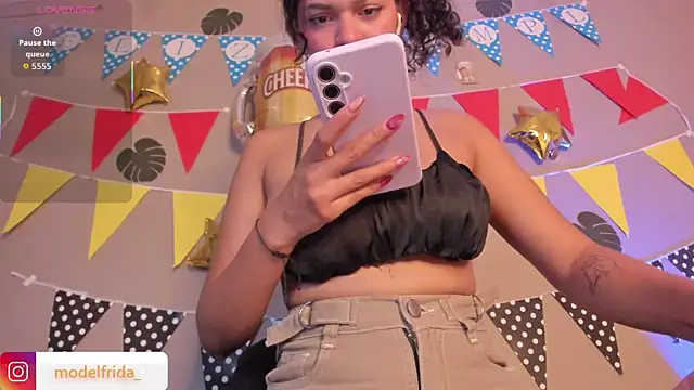 Snapshot of _frida1 chatting on September 20, 1:34 pm frida1 online show from September 20, 1:34 pm