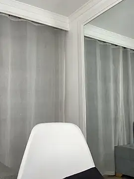 Snapshot of ImAlicee chatting on March 6, 1:05 am ImAlicee online show from March 6, 1:05 am