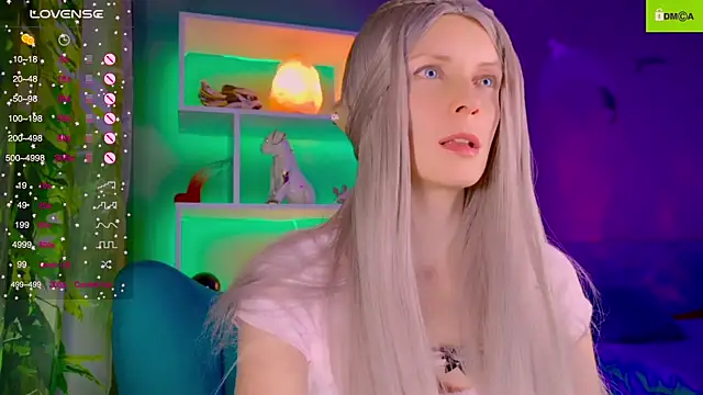 Snapshot of Flash_Summer chatting on October 22, 12:11 am Flash Summer online show from October 22, 12:11 am