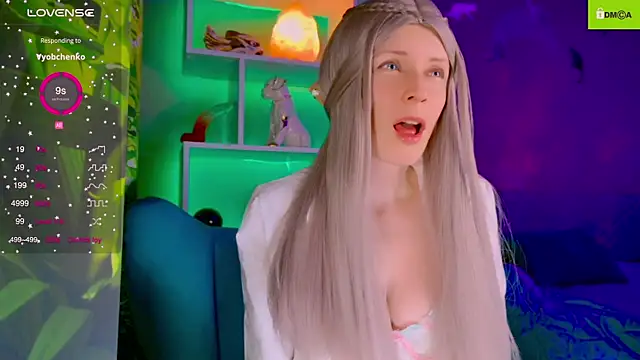 Snapshot of Flash_Summer chatting on October 24, 12:52 am Flash Summer online show from October 24, 12:52 am