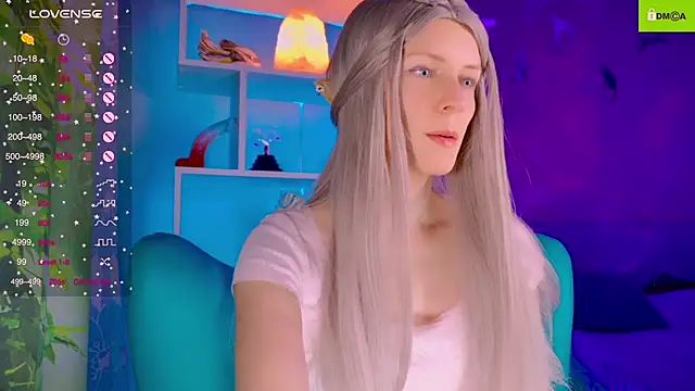 Snapshot of Flash_Summer chatting on November 6, 12:44 am Flash Summer online show from November 6, 12:44 am