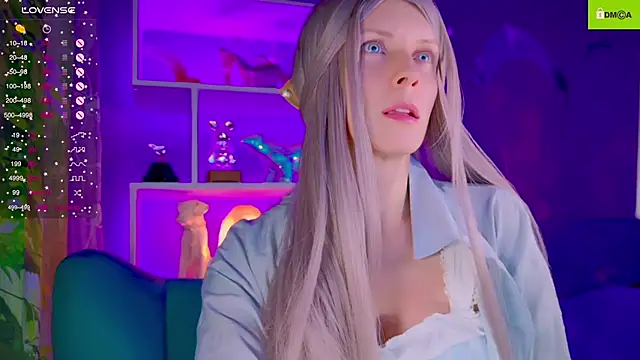 Snapshot of Flash_Summer chatting on November 28, 1:19 am Flash Summer online show from November 28, 1:19 am