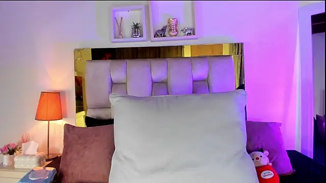 emmy r online show from December 17, 12:11 pm