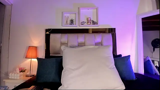 emmy r online show from March 12, 12:11 pm