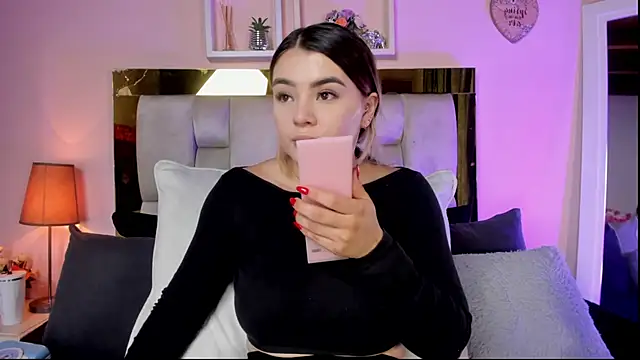 emmy r online show from April 16, 12:06 pm