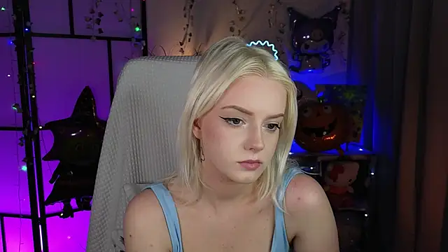 Snapshot of ImBonBon chatting on November 4, 11:48 pm ImBonBon online show from November 4, 11:48 pm