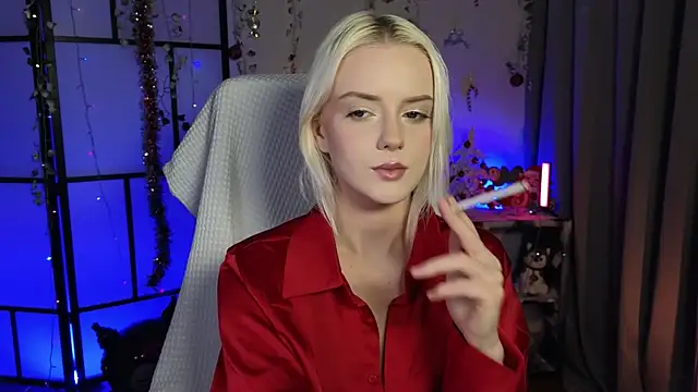 Snapshot of ImBonBon chatting on December 5, 1:25 am ImBonBon online show from December 5, 1:25 am