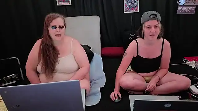 Sexy Mama-69 online show from November 2, 4:31 pm