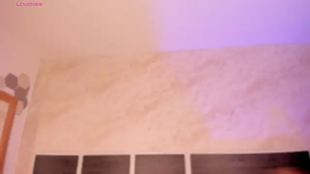 chloe sullivannn online show from January 13, 8:03 pm