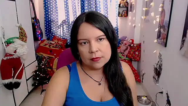 Snapshot of claryssa_ chatting on December 3, 7:44 pm claryssa online show from December 3, 7:44 pm