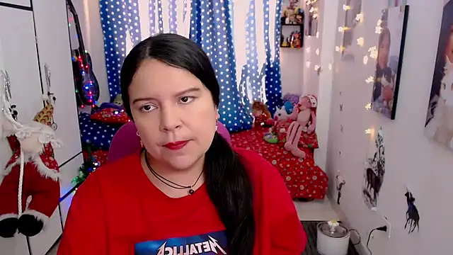 Snapshot of claryssa_ chatting on December 10, 7:43 pm claryssa online show from December 10, 7:43 pm