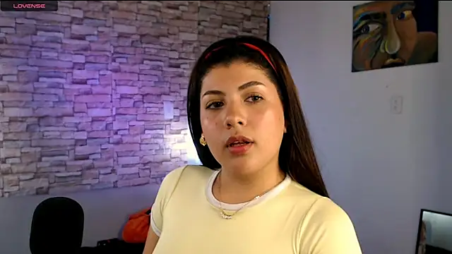 Snapshot of Luci_Amore chatting on December 10, 9:11 pm Luci Amore online show from December 10, 9:11 pm