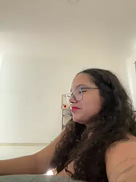 Snapshot of CurlyGirl_1 chatting on March 10, 3:30 pm CurlyGirl 1 online show from March 10, 3:30 pm