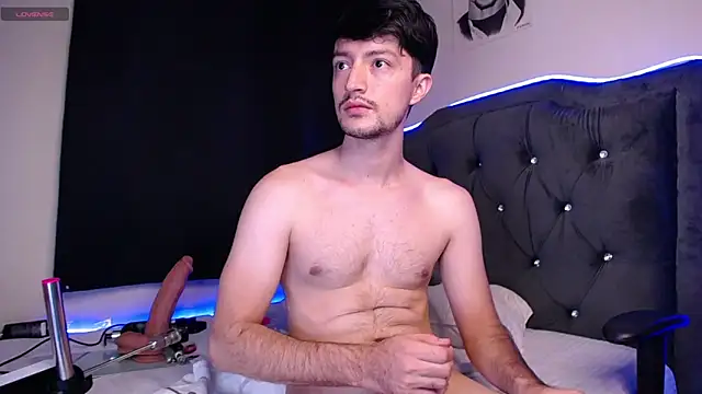 Snapshot of henry_diiaz chatting on November 11, 7:52 am henry diiaz online show from November 11, 7:52 am