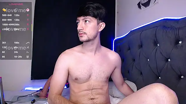 Snapshot of henry_diiaz chatting on November 12, 8:48 am henry diiaz online show from November 12, 8:48 am