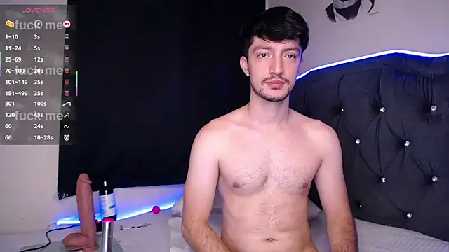 Snapshot of henry_diiaz chatting on November 14, 8:24 am henry diiaz online show from November 14, 8:24 am