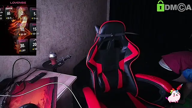 Alexis Gordon online show from October 17, 8:11 pm