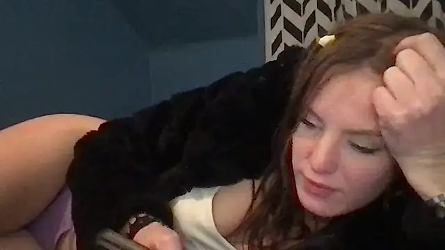 Snapshot of kittycatkendra chatting on November 19, 1:38 am kittycatkendra online show from November 19, 1:38 am