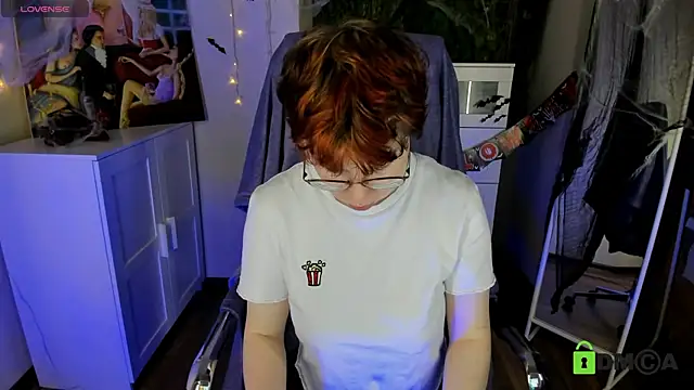 Melissa Wells online show from October 28, 8:33 pm