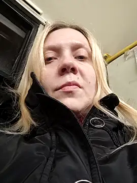 Snapshot of LeraSweet chatting on December 18, 4:46 pm LeraSweet online show from December 18, 4:46 pm